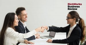 Bina Hubungan Baik Dengan Pelanggan