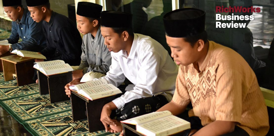 "Nilai Ilmu Dan Kedudukan Orang Berilmu, 3 Kelebihan Menuntut Ilmu"