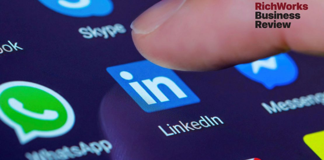 5 Cara Berkesan Mempamerkan Personaliti Anda Di LinkedIn