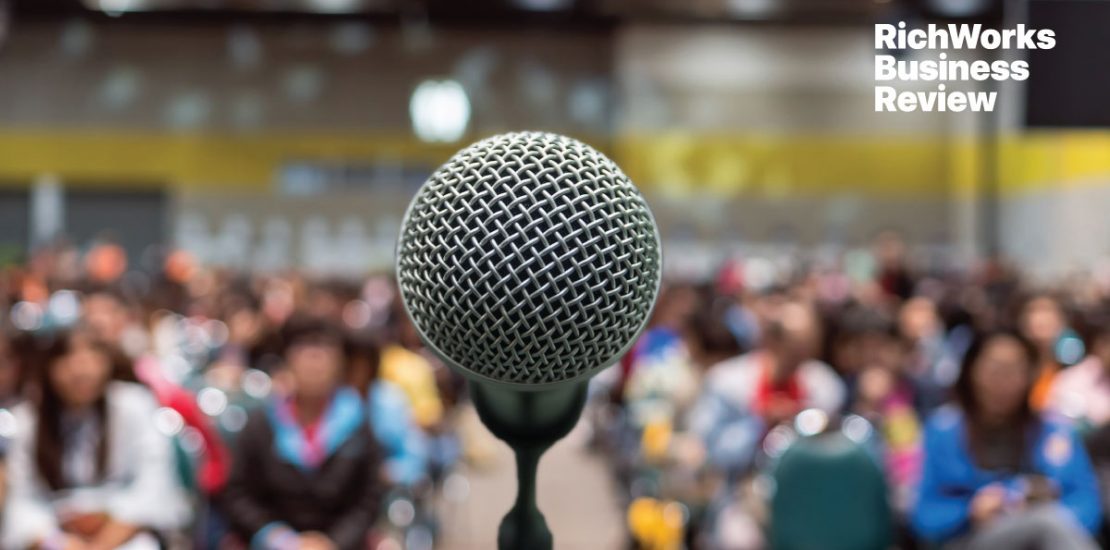 5 Cara Nampak Yakin Waktu Berucap Di Khalayak Ramai