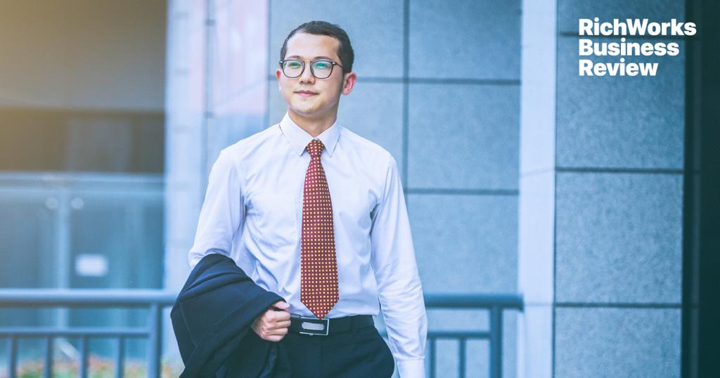 Pakaian Yang Perlu Dipakai Ke Tempat Kerja Untuk Tampak Profesional