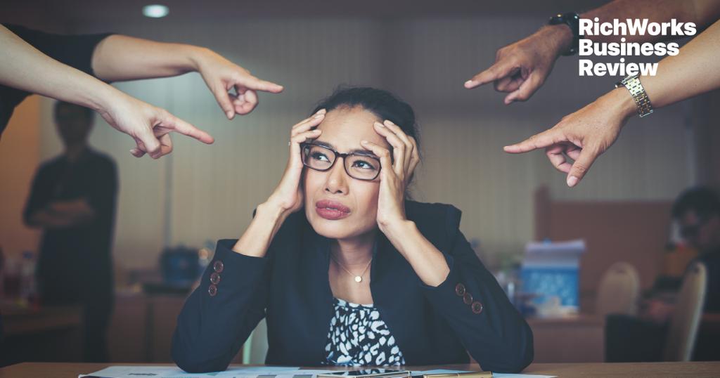 5 Cara Untuk Usahawan Tangani Kritikan Pedas Seperti Profesional!