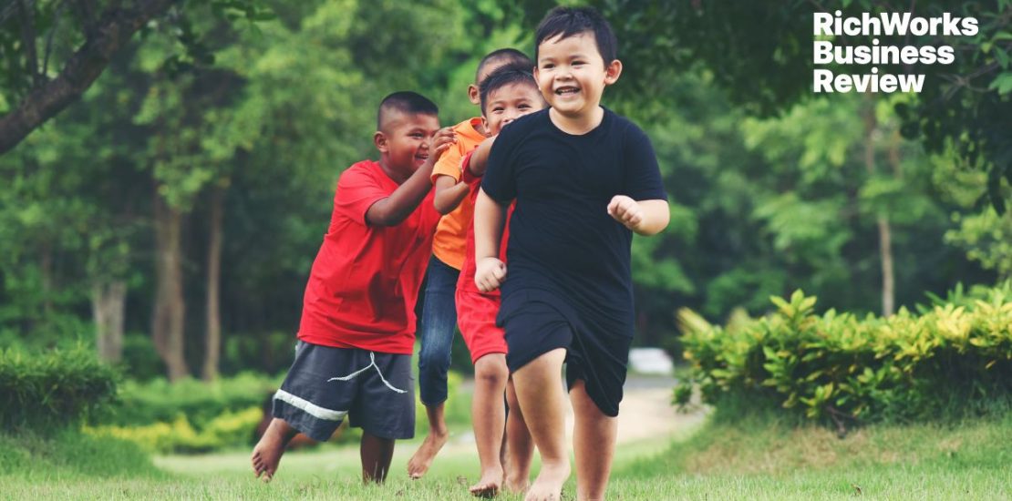 10 Cara Buat Anak Gembira & Teruja