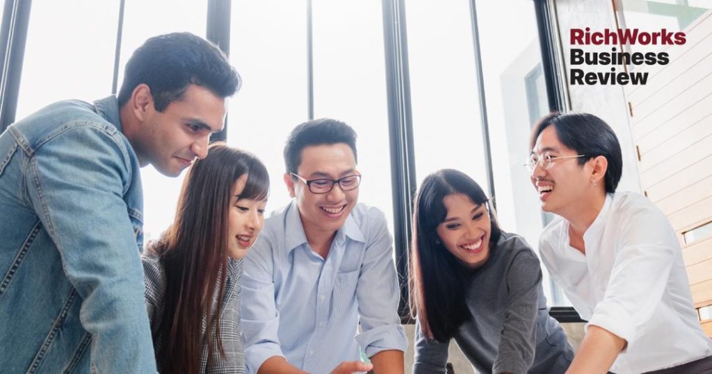 8 Cara Untuk Membina Semangat Kekitaan Dalam Pasukan Kerja