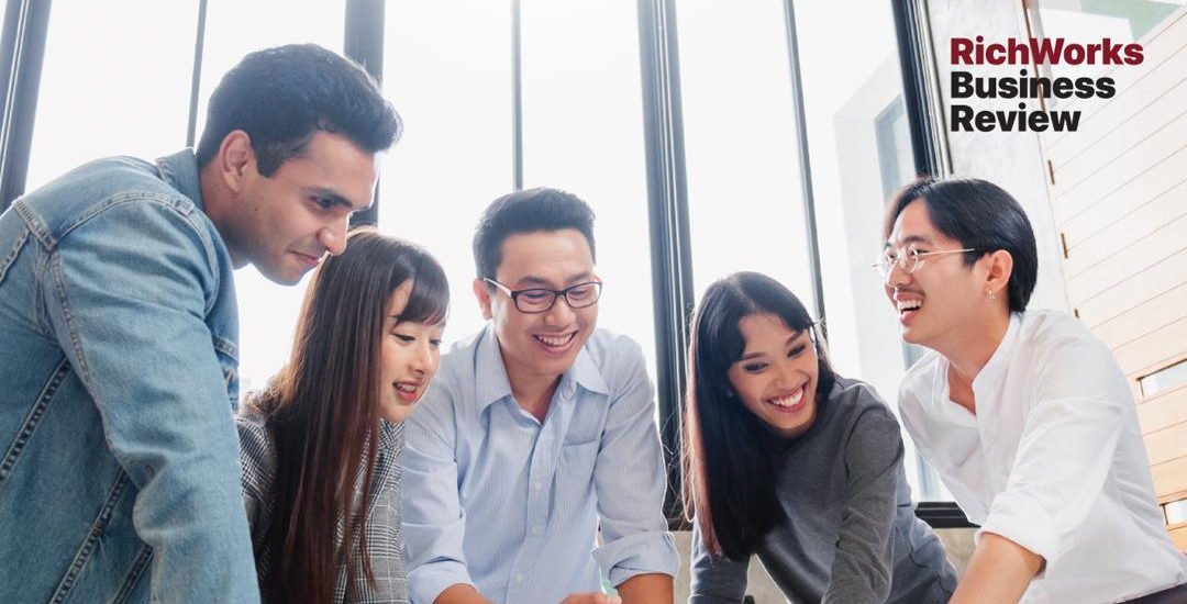 8 Cara Untuk Membina Semangat Kekitaan Dalam Pasukan Kerja